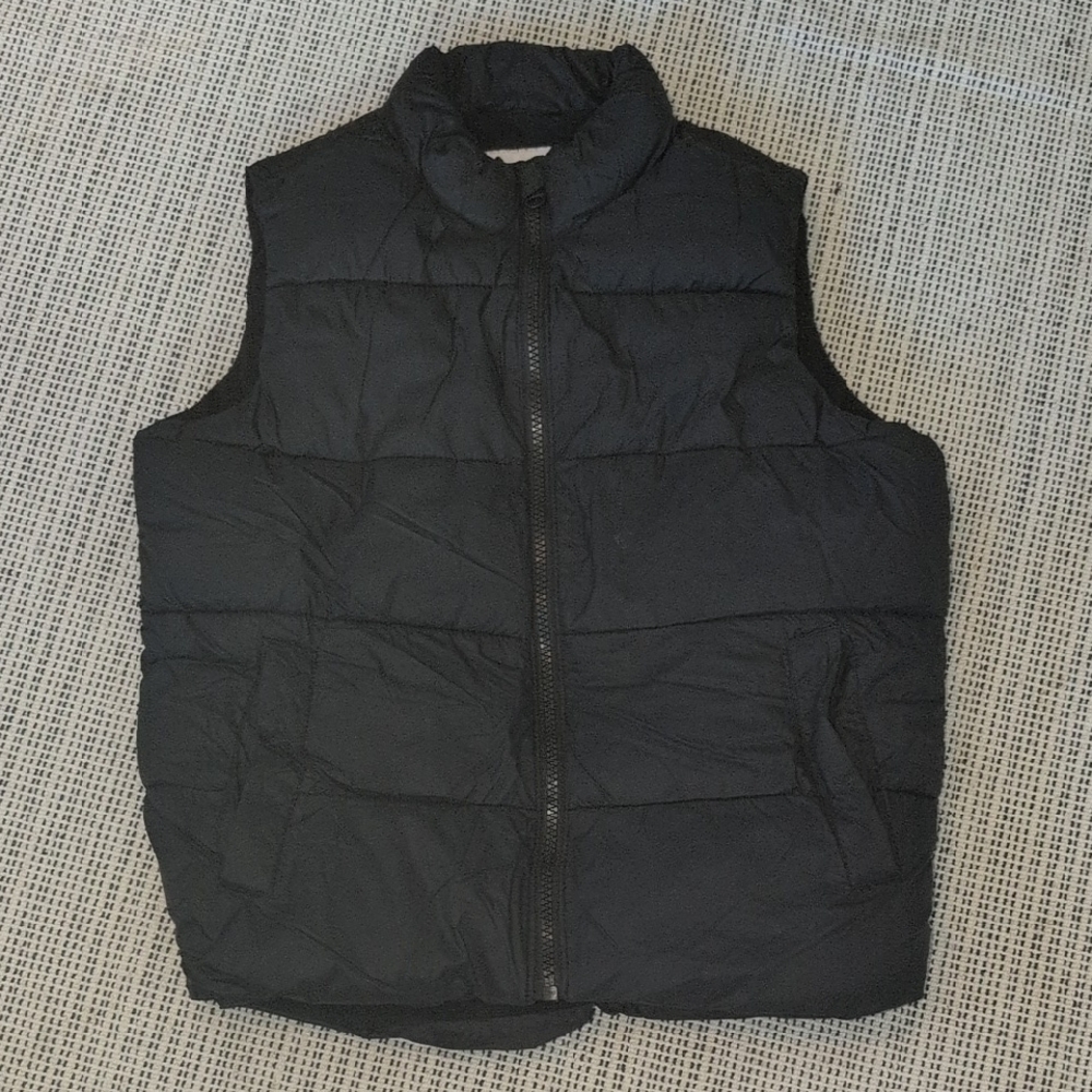 Old Navy Boy's Black Puffer Vest Sz 8